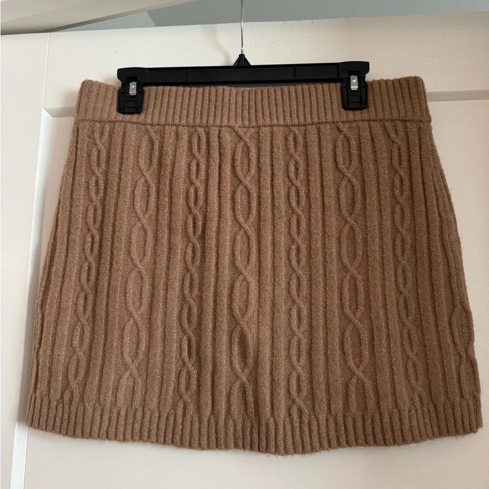 Alo Cable Knit Winter Bliss Skirt, Toasted Almond, Size Large